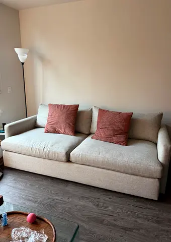 Lounge deep Cratebarrel Sofa
