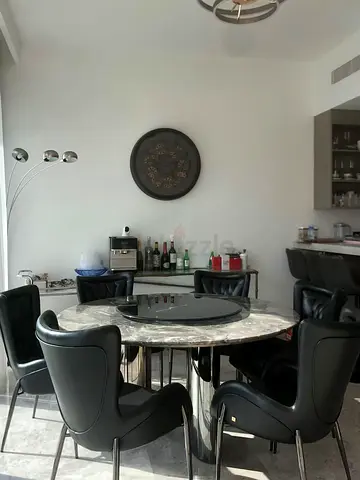 Koala dining table and chairs
