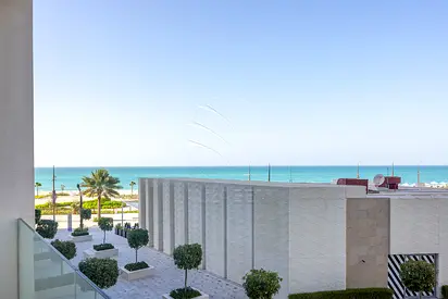 √ Sea View 2BR+M | Beach Access | Luxury Living √
