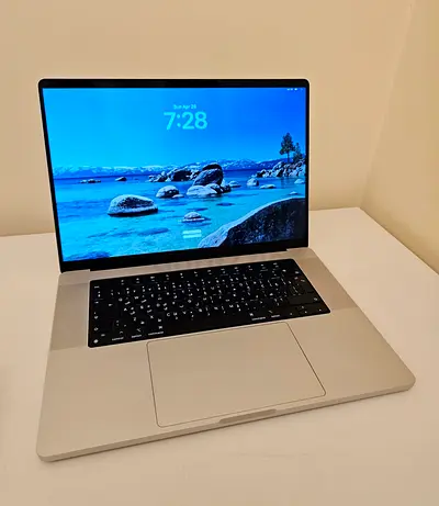 Apple MacBook M1 Pro Max 16-inch (Silver) - RAM 32Gb SSD 1Tb