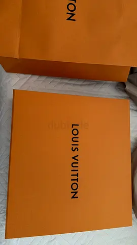 Louis Vuitton Icon Monogram Avenue Slingbag, gift box and shopping bag (unused condition)