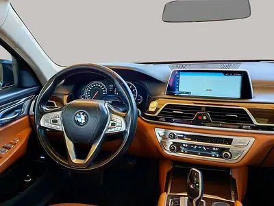 صورة 10 لـ 2016 BMW 7-SERIES