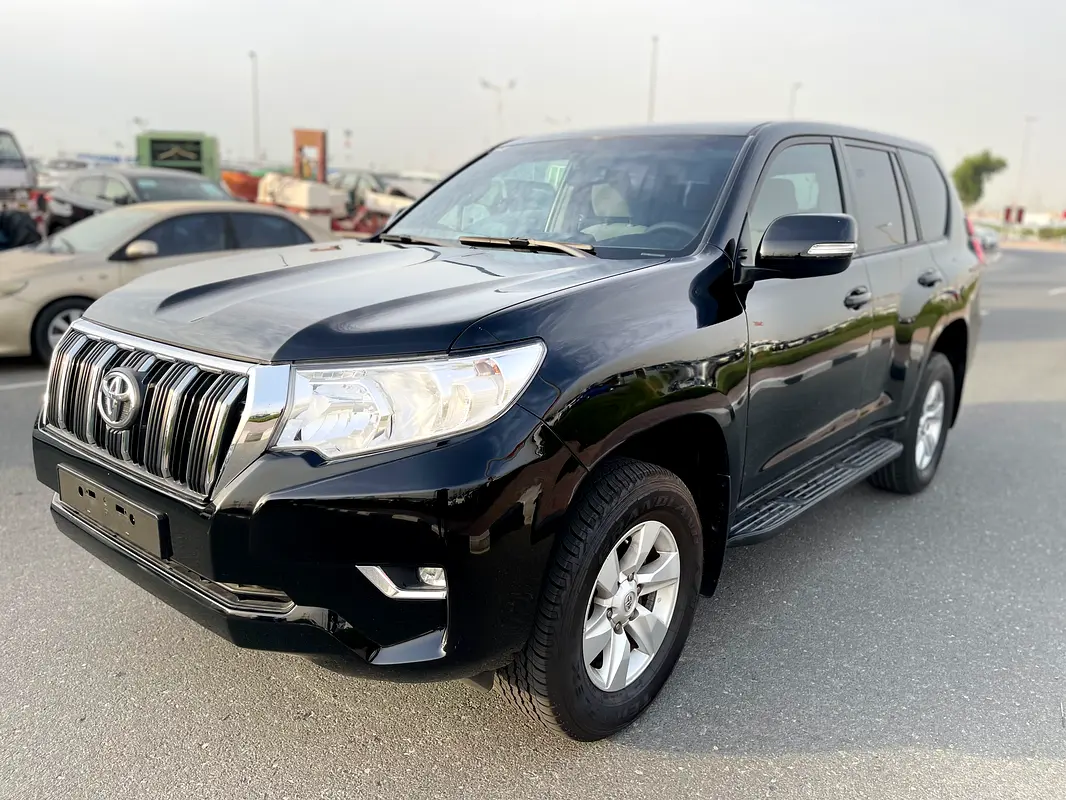 Toyota Prado 2018 — photo 1 of 18