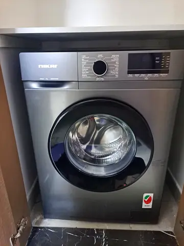 Front-load Midea washing machine - good working condition