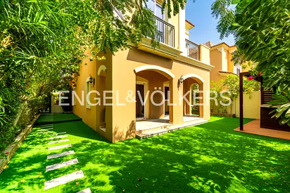 Exclusive | Large Plot | Single Row