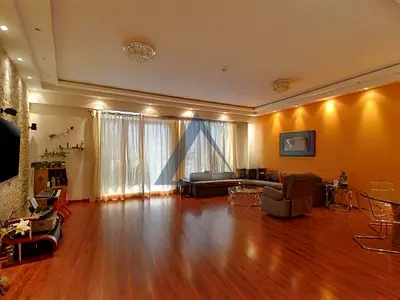Close kitchen | Fully Upgrade | Unfurnished