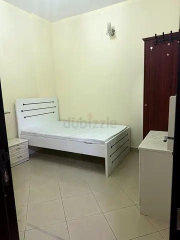 Room monthly rent  for couple.