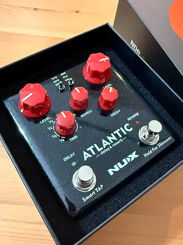 NUX Atlantic Delay  Reverb NDR-5 Pedal like brand new