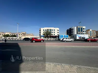 BRAND NEW LUXURY SHOP WITH WASHROOM MAIN ROAD FRONT READY TO MOVE 1MONTH FREE NO CASH DEPOSIT JUST 75K