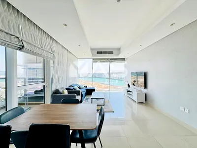 Modern 2-Bedroom Apartment | Lagoon View | Great Deal