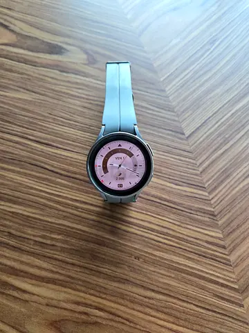 Samsung Galaxy Watch5 Pro - Titanium (Good Condition)