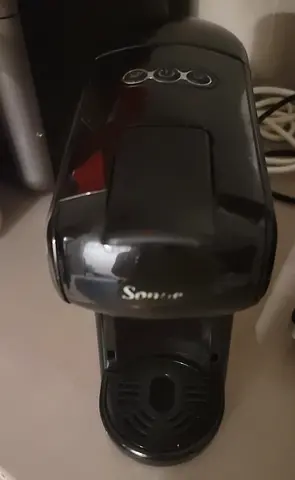 Used single-serve pod coffee machine (black) - working