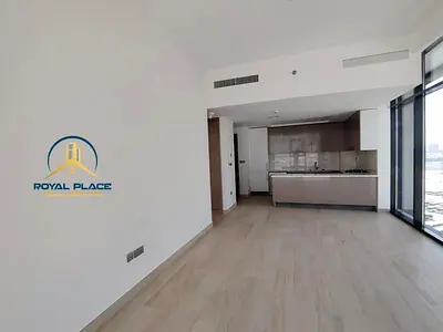 SPACIOUS LAYOUT | UN FURNISHED | VACANT