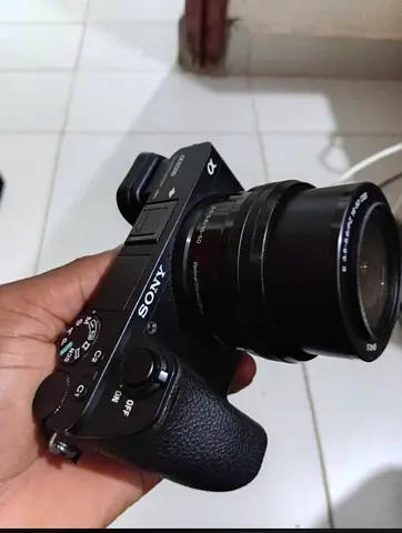 Sony A6500 4k resolution, 18-50 mm lens