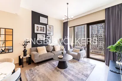 EXCLUSIVE | Furnished | Ready To Move in