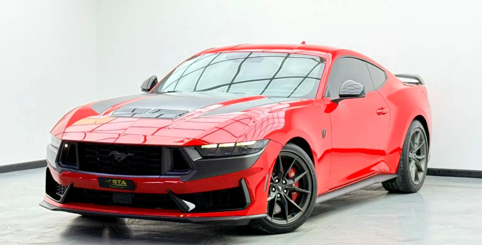 Ford Mustang 2025 — photo 1 of 15