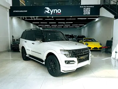 AED 1,200 // 20%DP // 2020 Mitsubishi Pajero Signature Edition 3.8L V6