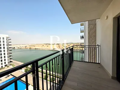Balcony | Canal View | Study Room