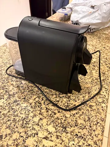 Compact Capsule Coffee Machine with Water Tank - Good Condition