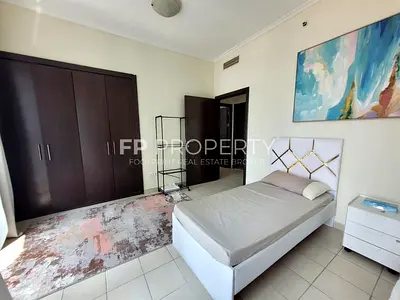 Fully Furnished | Spacious | community view