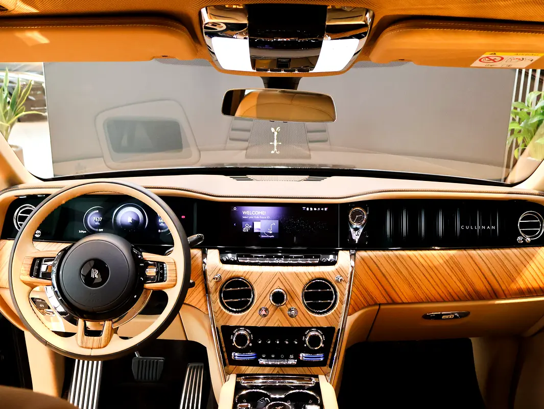 Rolls-Royce Cullinan 2025