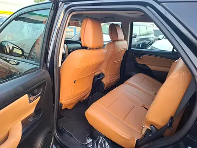 2019 Toyota FORTUNER 照片 8