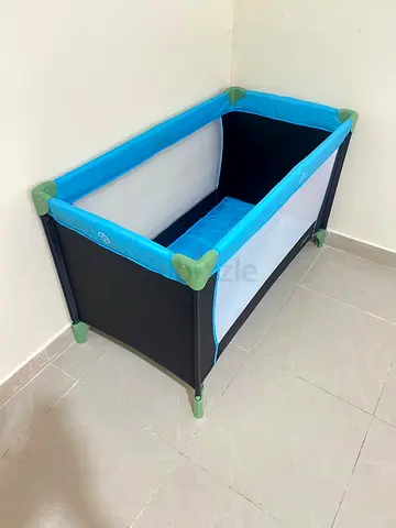 Portable Baby Travel Cot / Playpen - Blue (Good Condition)