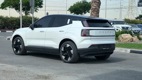صورة 18 لـ 2024 Volvo EX30