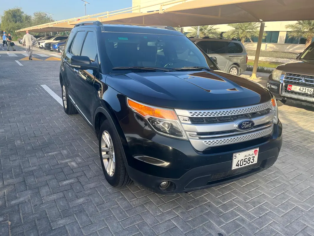 Ford Explorer 2014 — photo 1 of 7