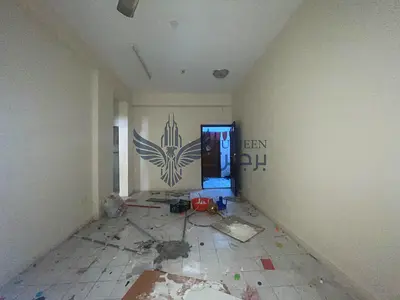 Spacious 1Bhk in butina split ac central gas family building only 21k.