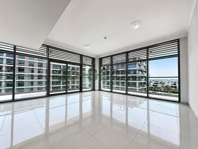Easy Access l Community View l Ready to Move In