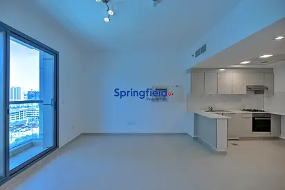 Spacious Studio | Mid Floor | Community View
