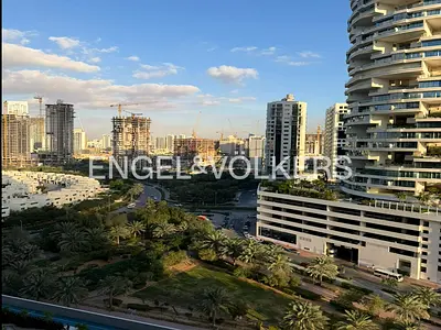 Luxury Apartment | Prime Location | Vacant