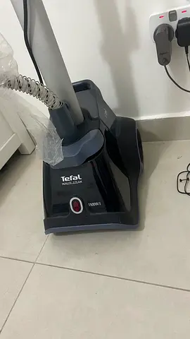 Tefal Handheld Garment Steamer - 1500W, Good Working Condition