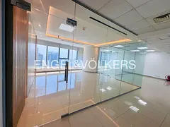 Lake View | Move-In Ready | 4 Cheques | Fitted