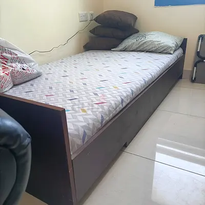Single Bed with Mattress and Bedding  is available in shabiya, Musaffah