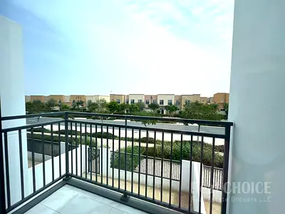 Modern Villa | Family-Friendly Community