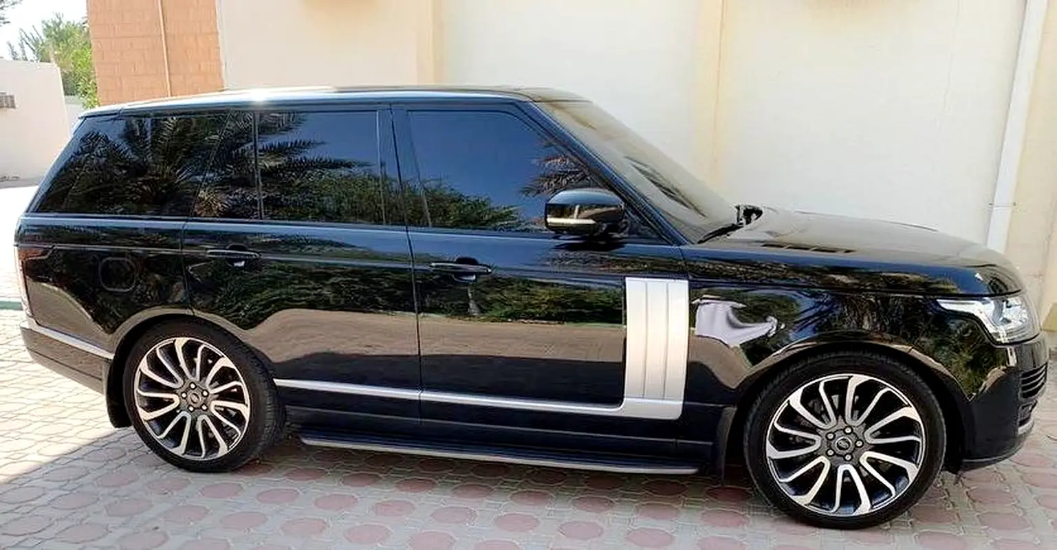 Land Rover Range Rover 2015 — photo 1 of 10