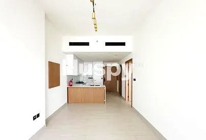 Vacant | Unfurnished | Low Floor