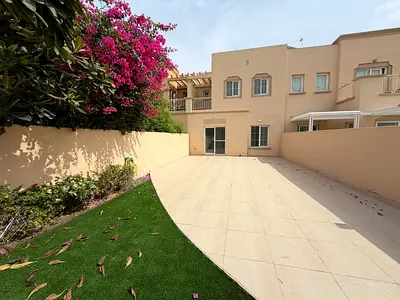 Upgraded | Close to Park &amp; Pool | Spacious