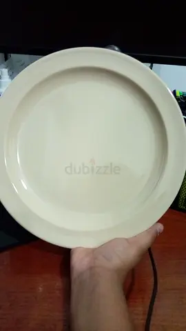 Set of Plain Beige Dinner Plates 5 dirhams per plate brand new never used