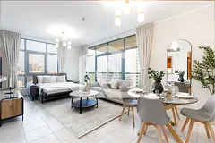 Bright Furnished Apartment with City Views – The Links East Tower