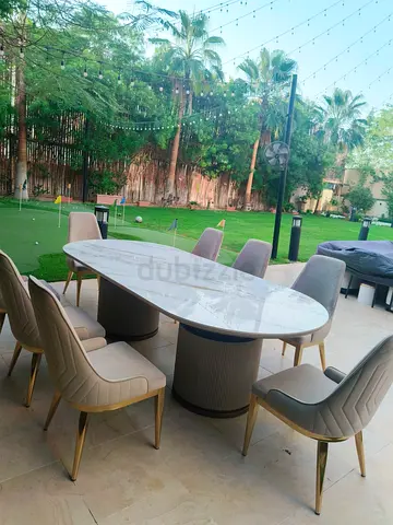 Dining table with 6 chair