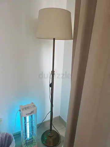 Floor lamp