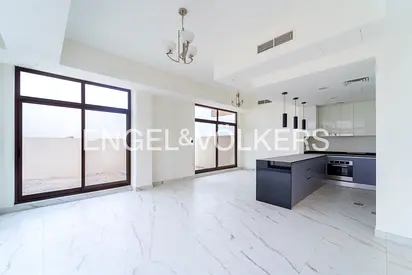 Corner unit | Maid's Room | Family Community