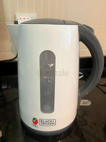 Black+Decker Electric Kettle - 1.7L, White (Good Condition)