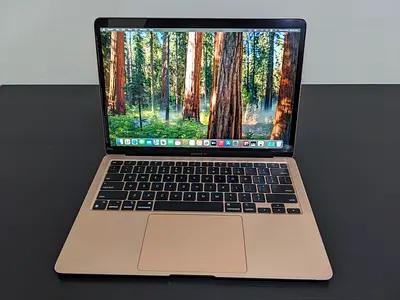 MacBook M1 Air GOLD, 8 GB RAM, 256 GB SSD Storage, 8 Core M1 CPU with Original Apple Charger