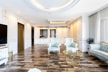 Spacious | High Floor Apt with Marina view