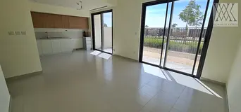 Single Row | Park Facing | Birght and Spacious Unit