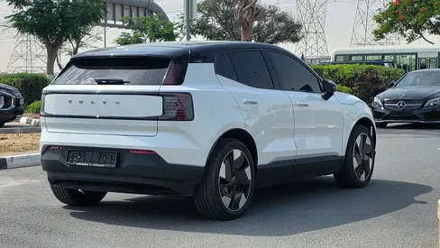 صورة 20 لـ 2024 Volvo EX30
